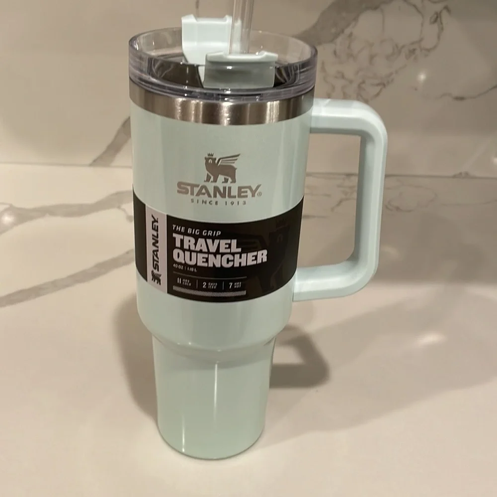 Stanley - SPEARMINT PEARLESCENT 40 oz. Adventure Quencher Tumbler (Mint) - NWT!